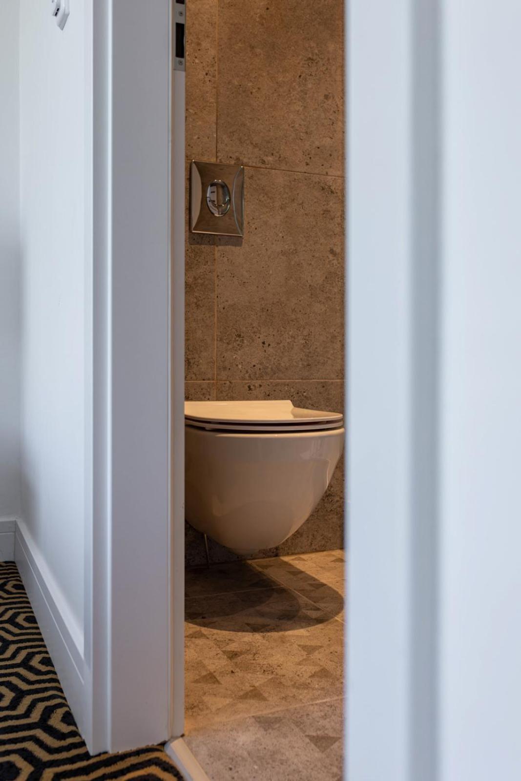 Flatzy - 16 Guests 4 En-Suite Central Apartment A Liverpool Bagian luar foto
